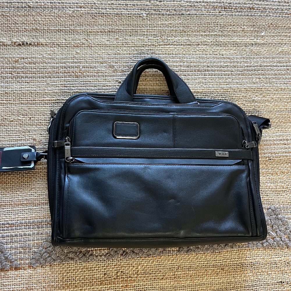Tumi NWT men’s soft briefcase